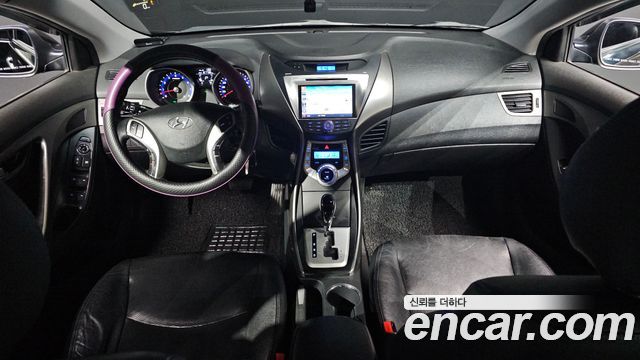 Hyundai AVANTE 2012 — photo 7