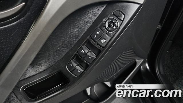 Hyundai AVANTE 2012 — photo 17
