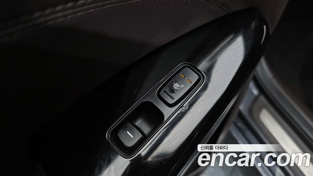 Kia K7 2017 — photo 19
