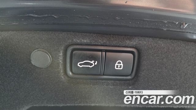 Kia K7 2017 — photo 20