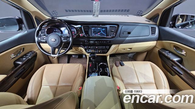 Kia Canival 2020 — photo 7
