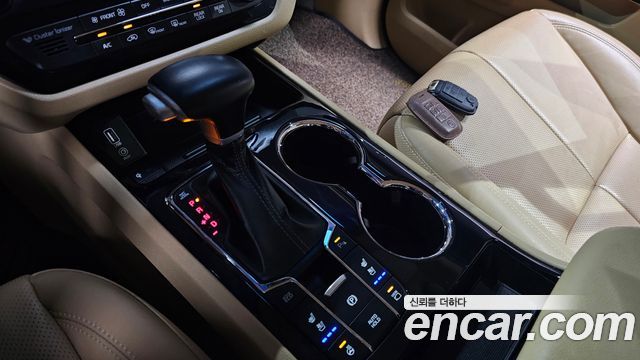 Kia Canival 2020 — photo 9