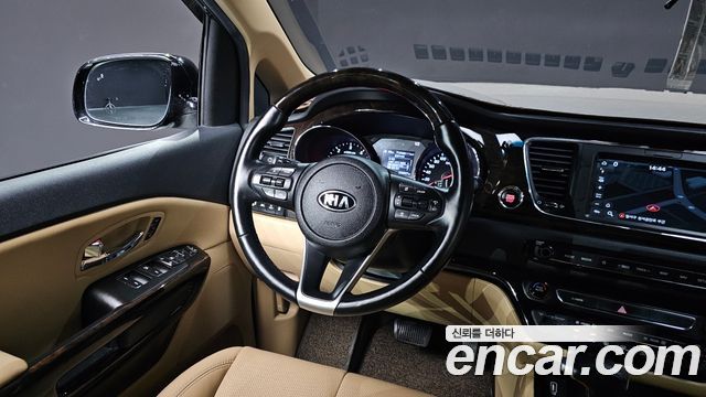 Kia Canival 2020 — photo 13