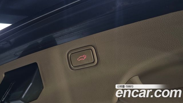Kia Canival 2020 — photo 19