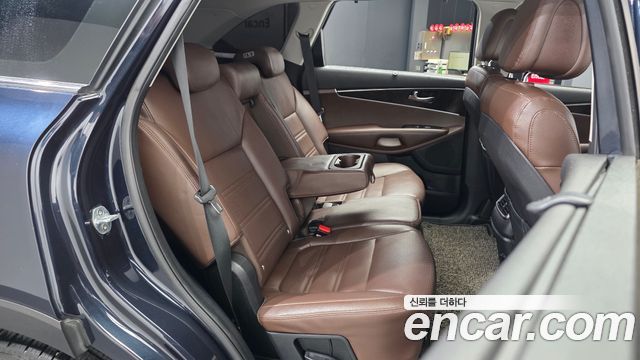 Kia Sorento 2017 — photo 12