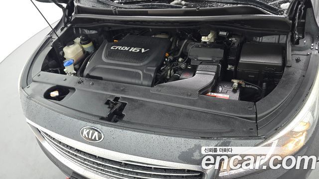 Kia Canival 2015 — photo 6
