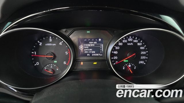 Kia Canival 2015 — photo 8
