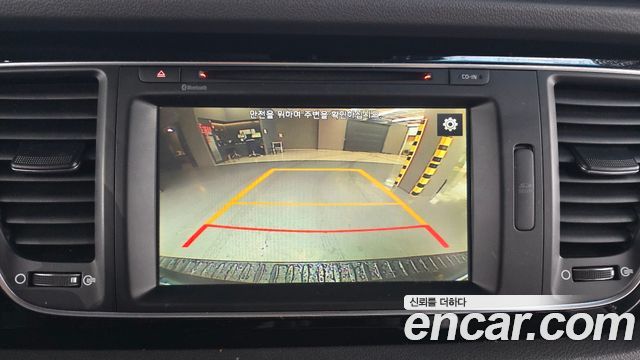 Kia Canival 2015 — photo 15