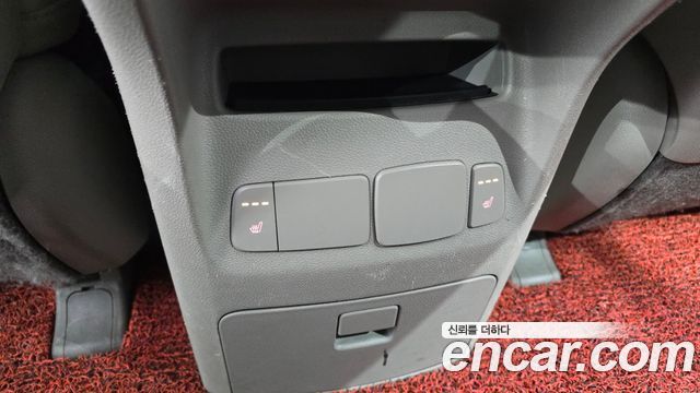 Kia Canival 2015 — photo 19