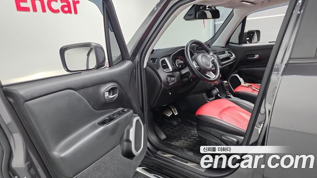Jeep Renegade 2018 — photo 10