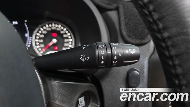Jeep Renegade 2018 — photo 19