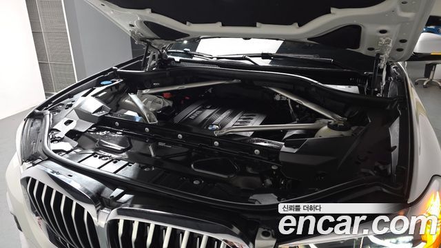 BMW X5 2019 — photo 6