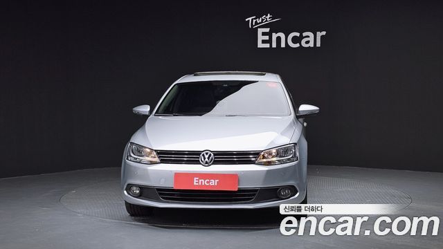 Volkswagen Jetta 2011 — photo 3