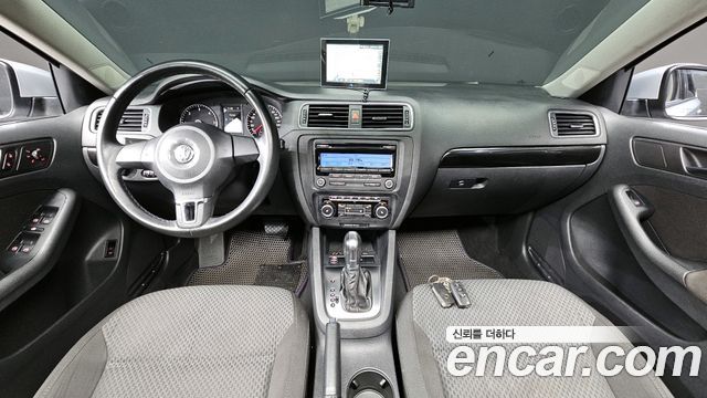 Volkswagen Jetta 2011 — photo 7
