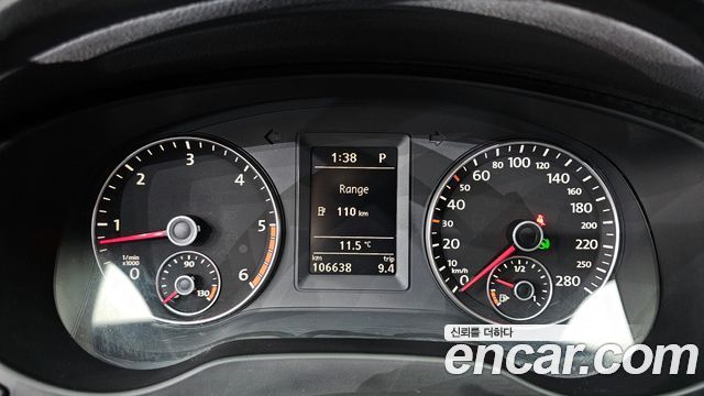 Volkswagen Jetta 2011 — photo 8