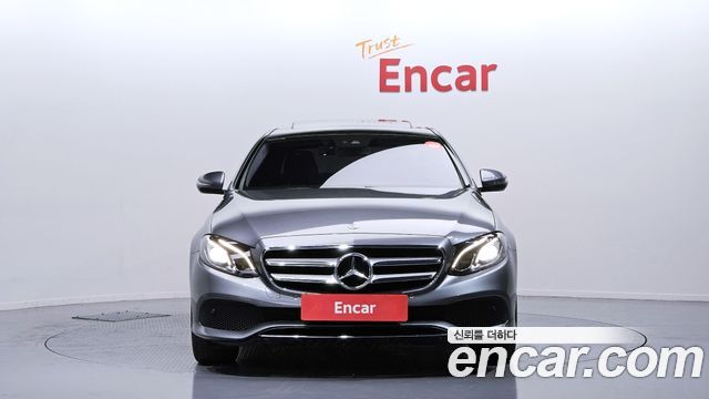 Mercedes-Benz E-Class 2018 — photo 3