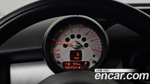 Mini Cooper 2012 — photo 8