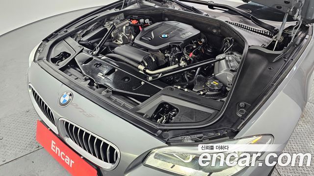 BMW 5-Series 2016 — photo 6