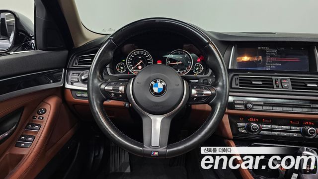 BMW 5-Series 2016 — photo 13