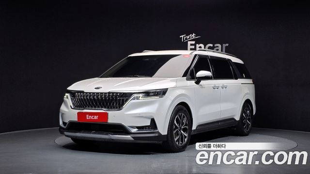 Kia Canival 2021 — photo 1
