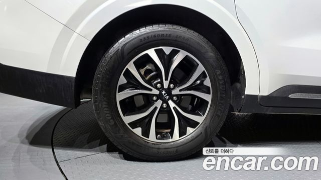 Kia Canival 2021 — photo 5