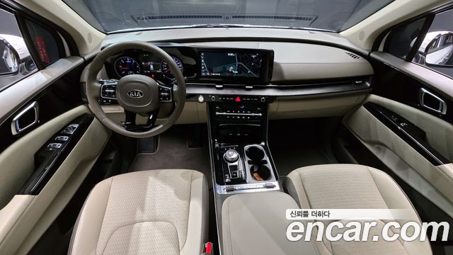 Kia Canival 2021 — photo 7