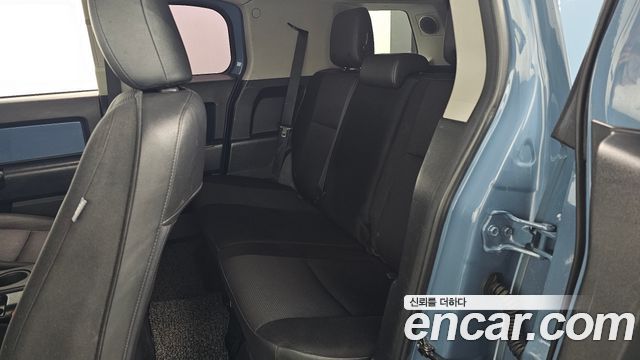 Toyota FJ Cruiser 2014 — photo 12