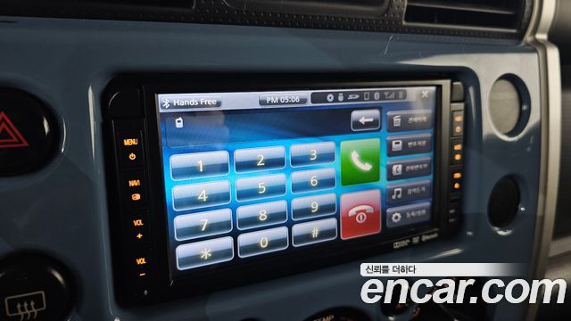 Toyota FJ Cruiser 2014 — photo 16
