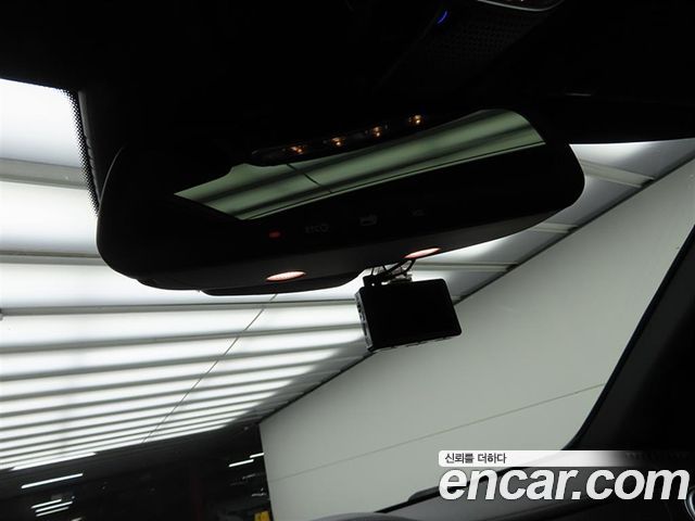Mercedes-Benz S-Class 2015 — photo 13