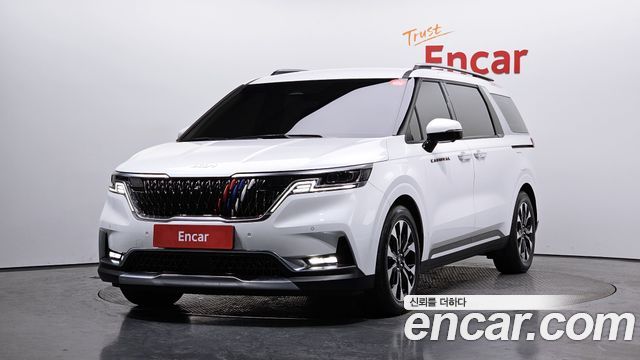 Kia Canival 2021 — photo 1