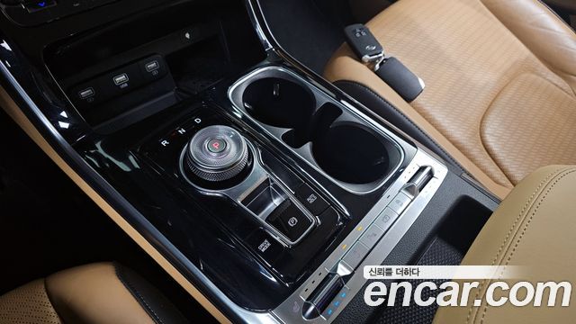 Kia Canival 2021 — photo 9