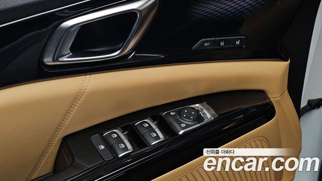 Kia Canival 2021 — photo 17