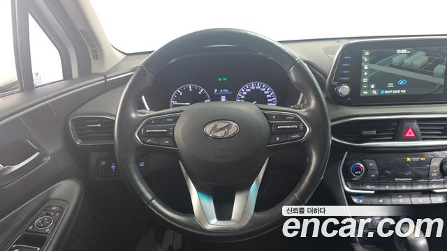 Hyundai Santafe 2019 — photo 13