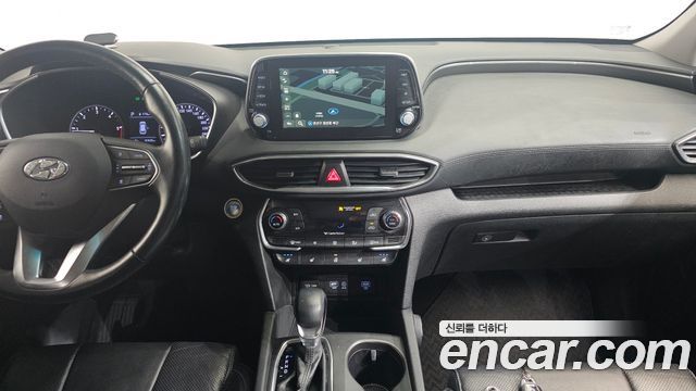 Hyundai Santafe 2019 — photo 14