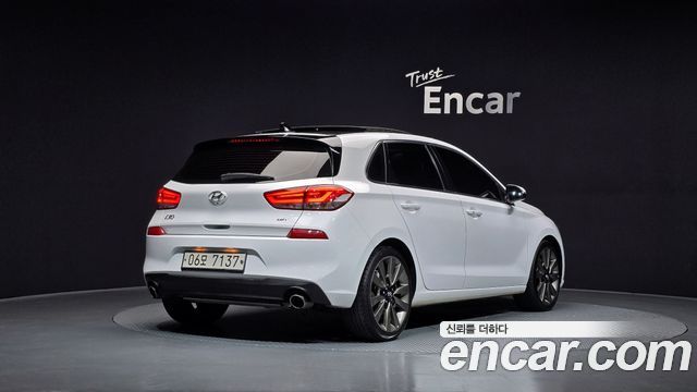 Hyundai i30 2018 — photo 2