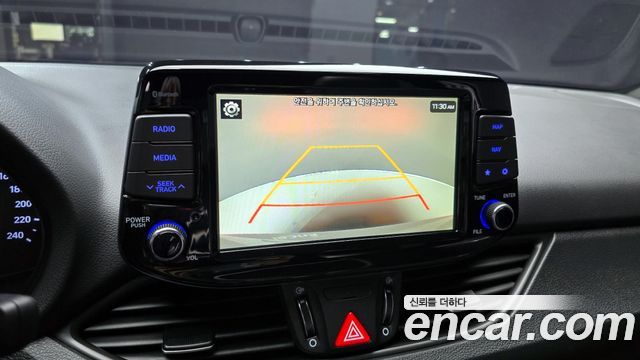 Hyundai i30 2018 — photo 17