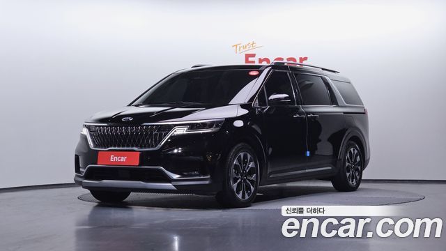 Kia Canival 2021 — photo 1