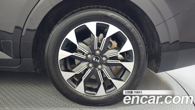 Kia Canival 2021 — photo 5