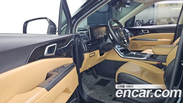 Kia Canival 2021 — photo 10