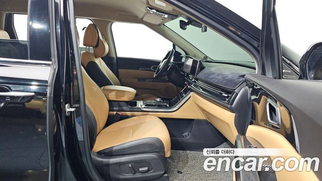 Kia Canival 2021 — photo 11