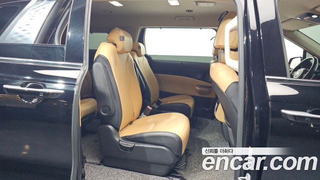 Kia Canival 2021 — photo 12