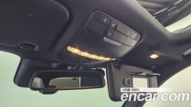 Mercedes-Benz GLC-Class 2019 — photo 16