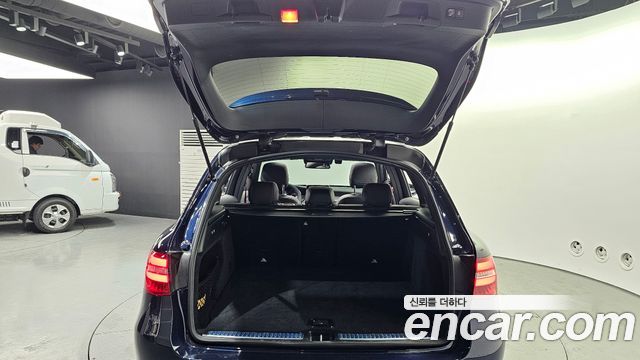 Mercedes-Benz GLC-Class 2019 — photo 20