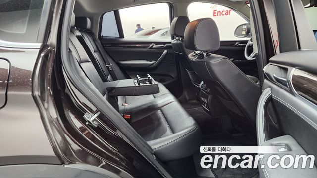 BMW X4 2016 — photo 12