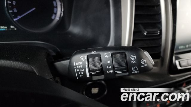 KG Mobility Rexton 2018 — photo 14