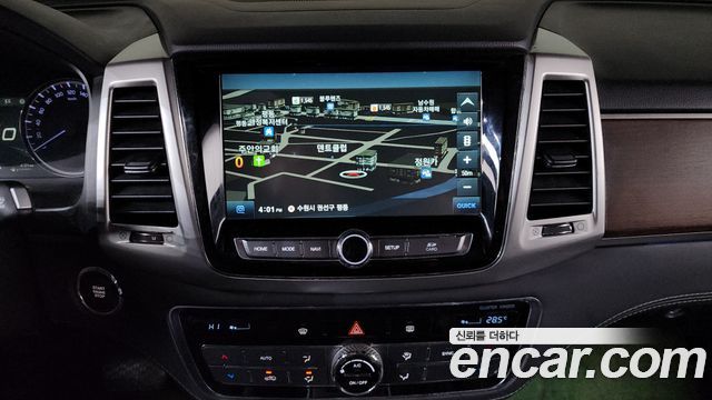 KG Mobility Rexton 2018 — photo 15