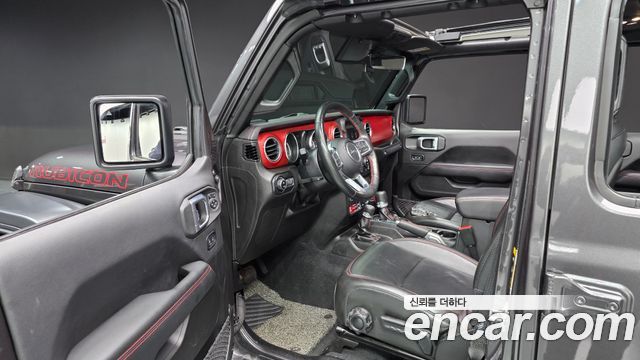 Jeep Wrangler 2022 — photo 11