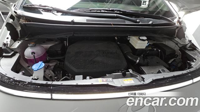 Hyundai Staria 2025 — photo 6