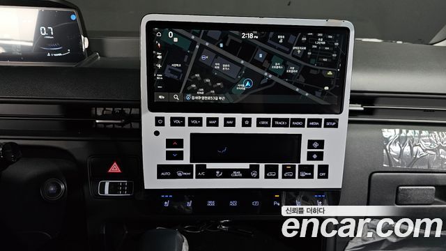 Hyundai Staria 2025 — photo 14