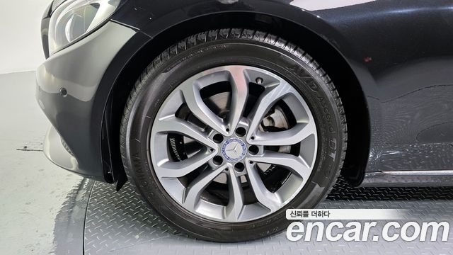 Mercedes-Benz C-Class 2017 — photo 5